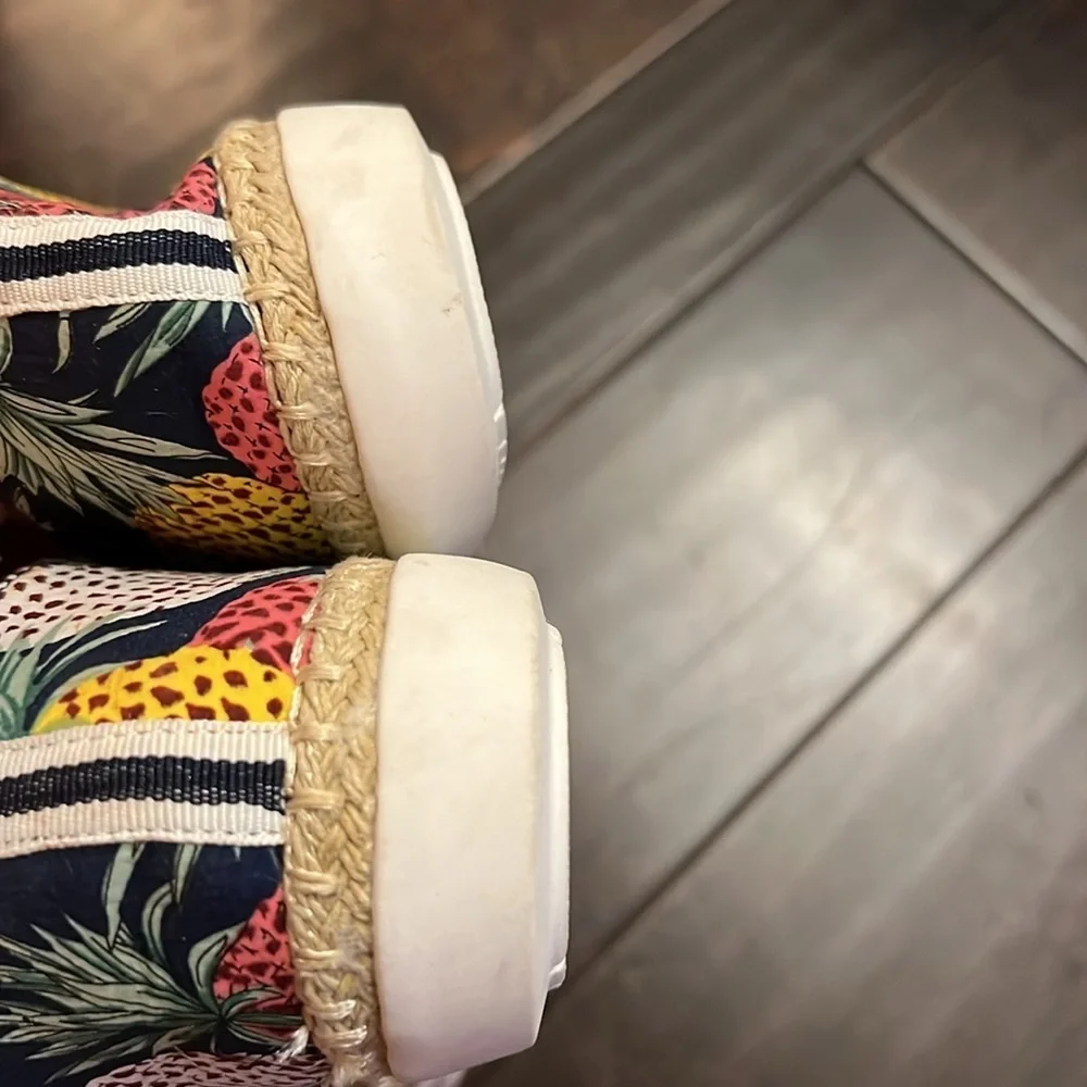 Anne Klein pineapple blue espadrilles 8.5